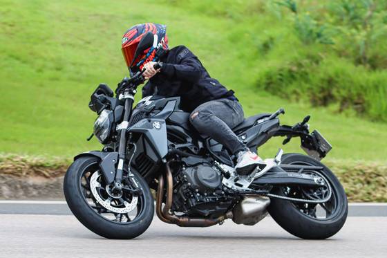 BMW F 900 R SPORT PLUS 